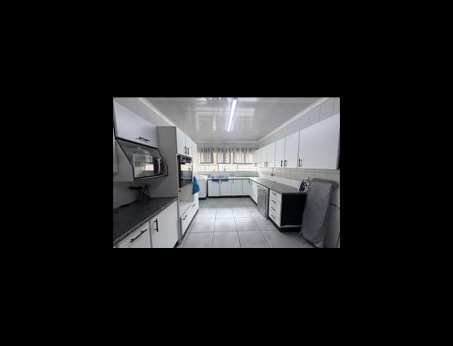 4 BEDROOM FREEHOLD FOR SALE IN SUNAIR PARK